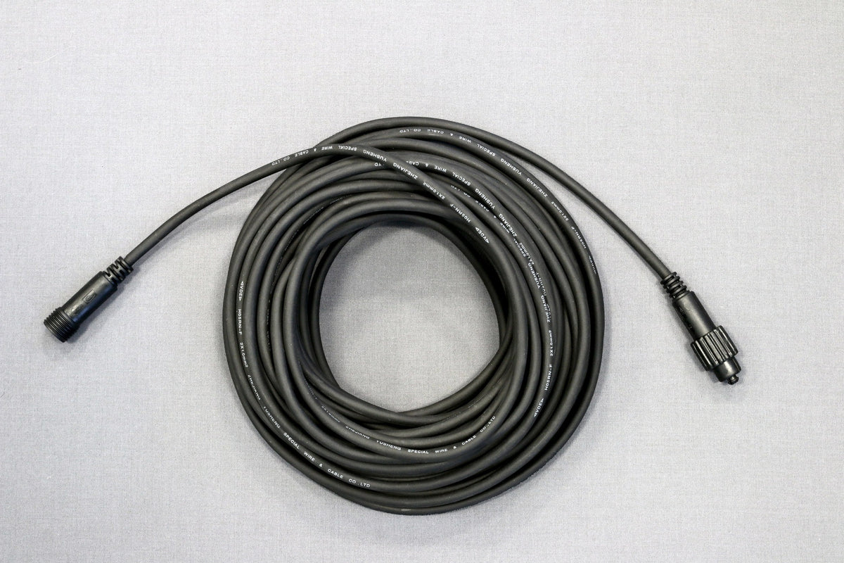 MK Illumination QF+ Verlängerungskabel – 1 m, 3 m, 10 m (2 × 5 m) oder 20 m – 20 m · Schwarz (001-111)