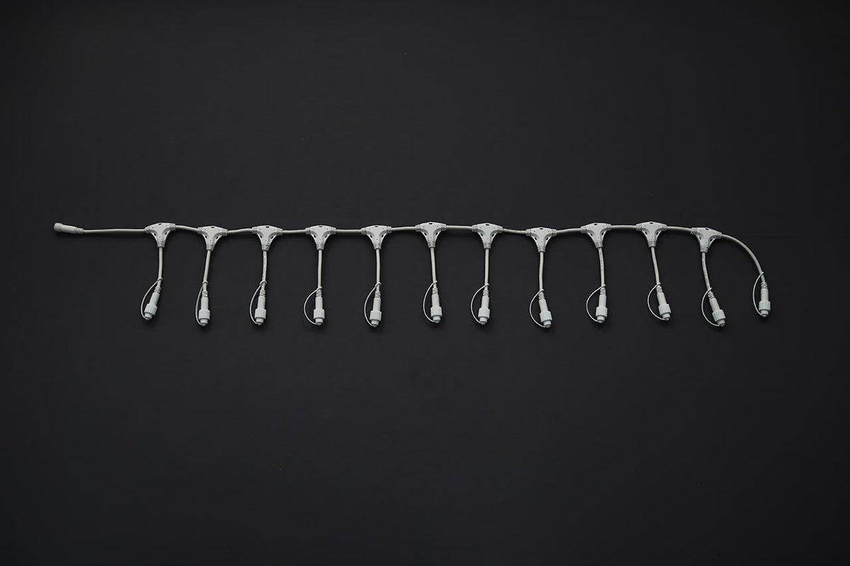 MK Illumination QF+ Verteiler (Divider) – 2, 3, 6, 11 oder 22 Ausgänge – 11 · Weiß (001-130)
