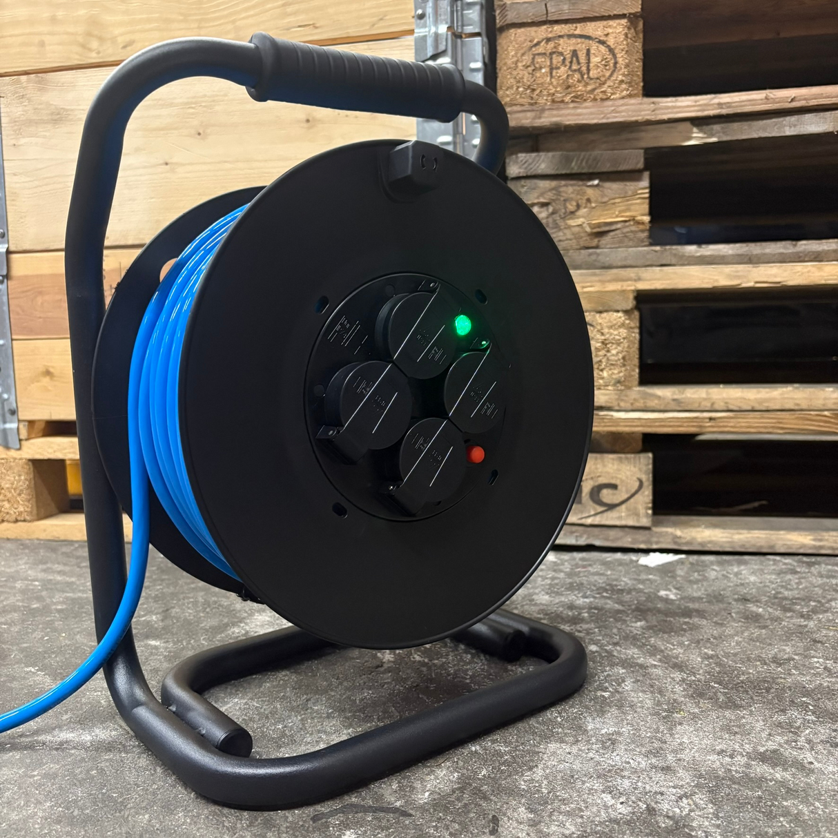 SANOS Kabeltrommel LED-Spannungsanzeige - Gummileitung PUR H07BQ-F 3G1,5mm² - 3G2,5mm² | 20 - 40 Meter | Made in Germany