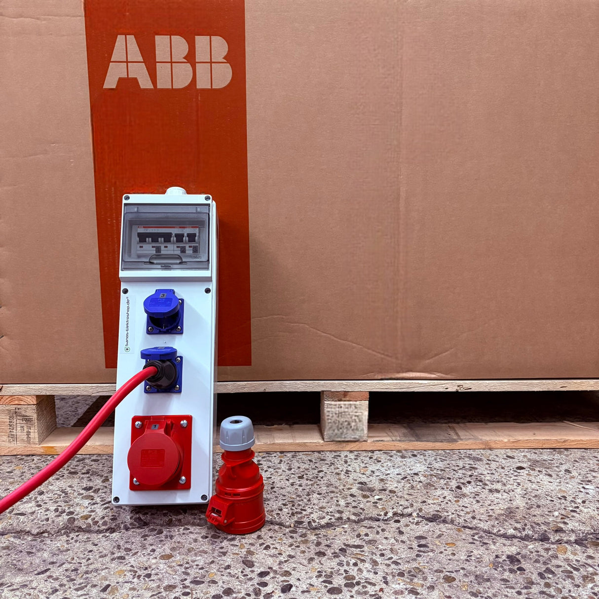 SANOS Wandverteiler ABB/PCE - 1x CEE 16A und 2x Schukodosen | SAN004