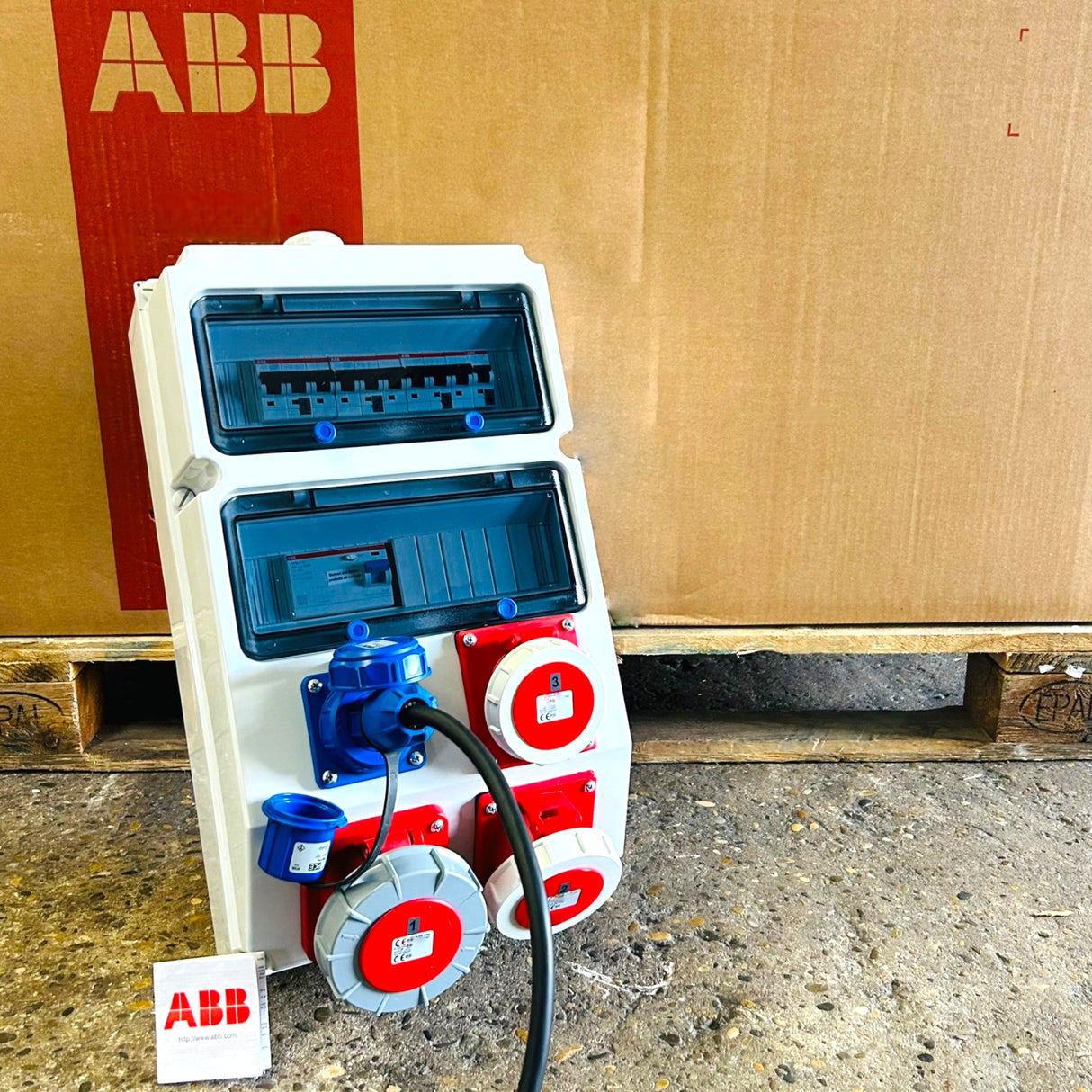 SANOS IP67 Wandverteiler ABB/PCE - 1x CEE 63A 1x CEE 32A 1x CEE 16A und 1x Schukodose mit FI | SAN022