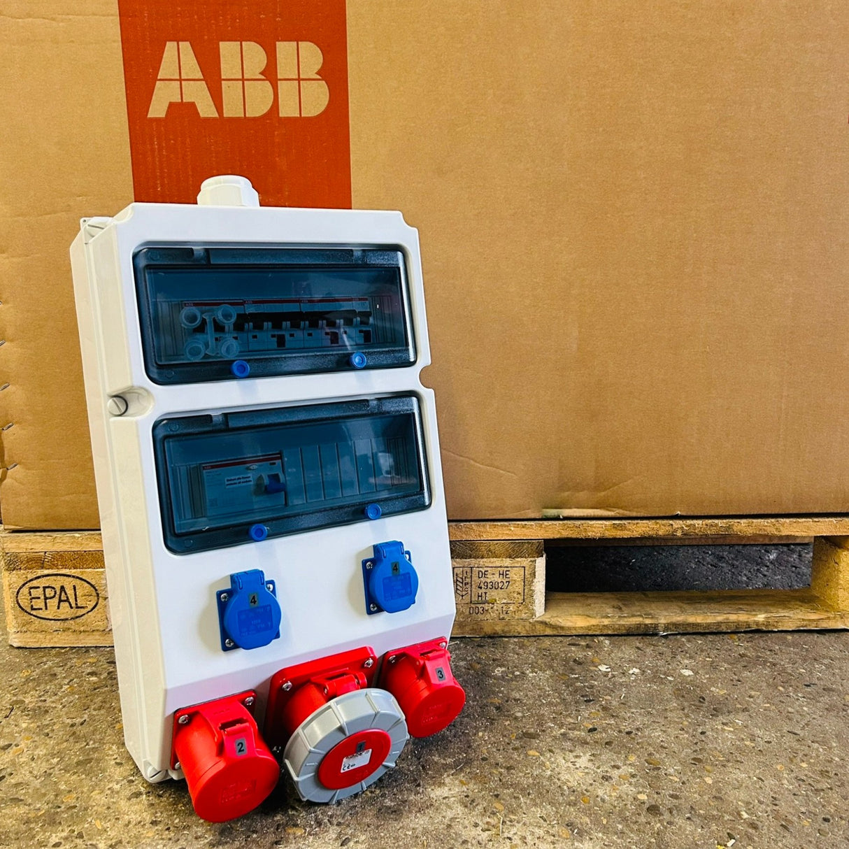 SANOS Wandverteiler ABB/PCE - 1x CEE 63A 1x CEE 32A 1x CEE 16A und 2x Schukodose mit FI | SAN036