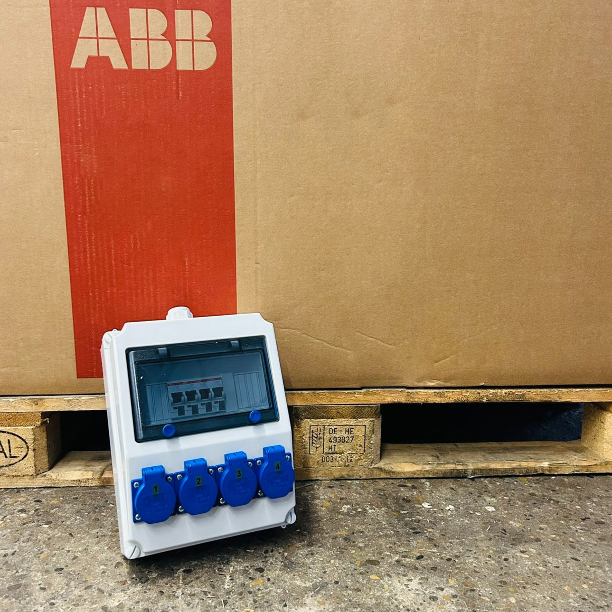 SANOS Wandverteiler ABB/PCE - 4x Schukodose | einzeln gesichert | SAN033