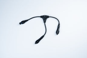 MK Illumination QF+ Verteiler (Divider) – 2, 3, 6, 11 oder 22 Ausgänge – 2 (T-Stück) · Schwarz (001-121)