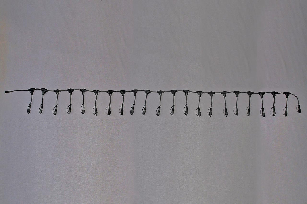 MK Illumination QF+ Verteiler (Divider) – 2, 3, 6, 11 oder 22 Ausgänge – 22 · Schwarz (001-131) – Anwendung / Detail